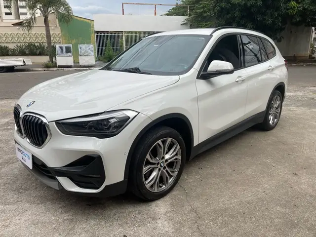 Carro BMW X1 2021 sDrive20i 2.0 Turbo (Aut.)