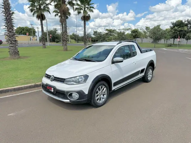 Carro Volkswagen Saveiro 2015 Cross 1.6 16v MSI CE (Flex)