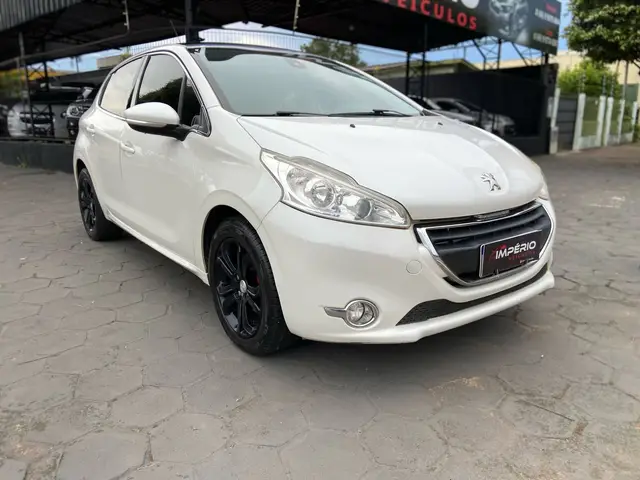Carro Peugeot 208 2015 Griffe  1.6 16V (Flex) (Aut)