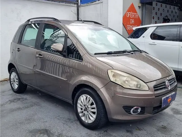 Carro Fiat Idea 2012 Attractive 1.4 8V (Flex)