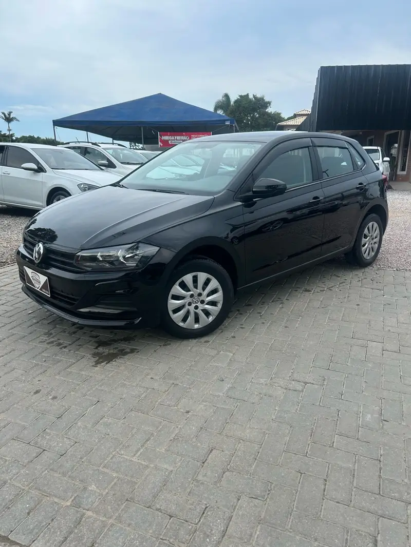 Volkswagen Polo 1.0 (Flex)