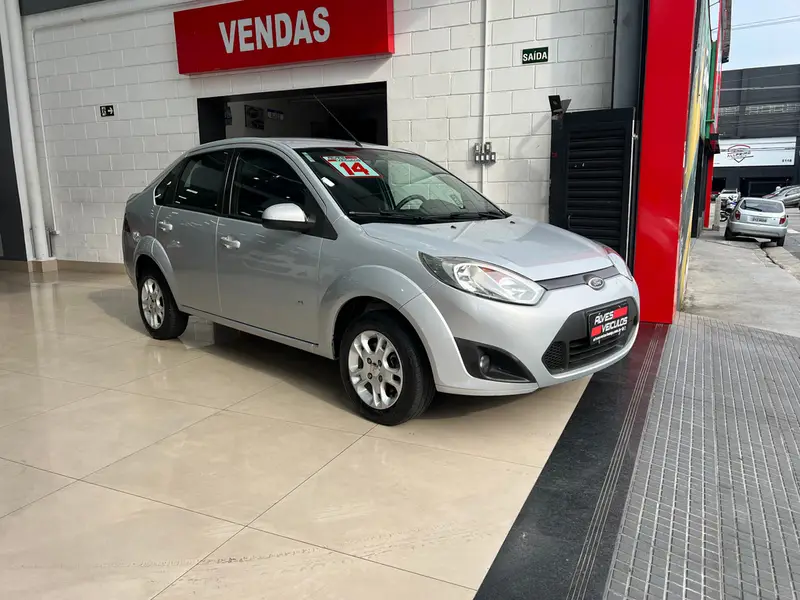Ford Fiesta Sedan SE 1.6 Rocam (Flex)