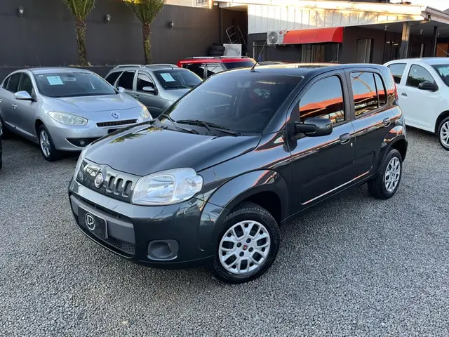 Carro Fiat Uno 2013 Vivace Italia 1.0 8V (Flex) 4p