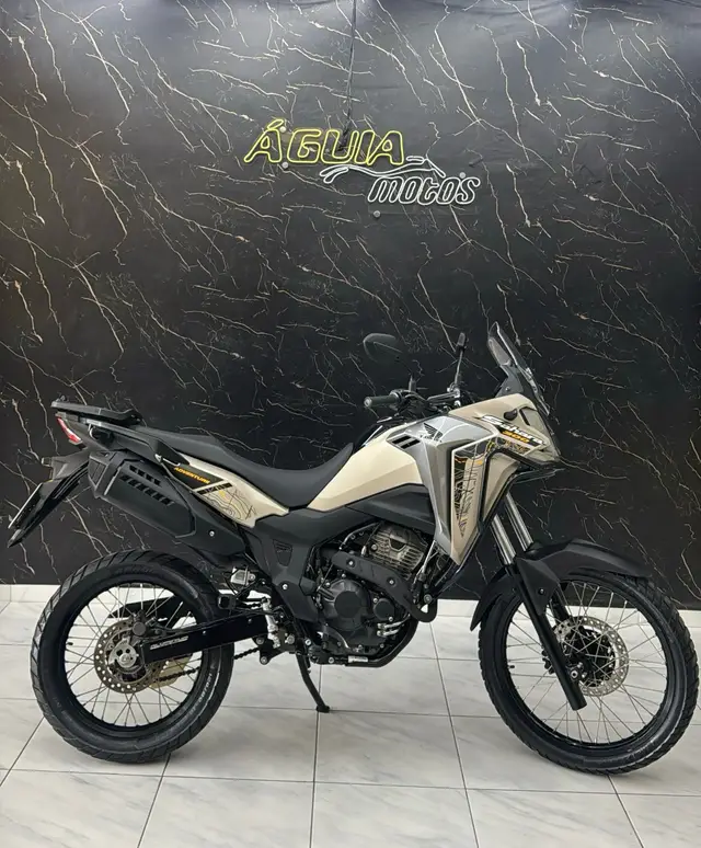 Carro Honda XRE Sahara 300 2024 Adventure