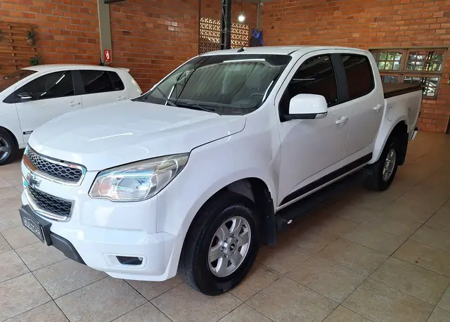 Carro Chevrolet S10 Cabine Dupla 2014 S10 2.4 LT 4x2 (Cab Dupla) (Flex)