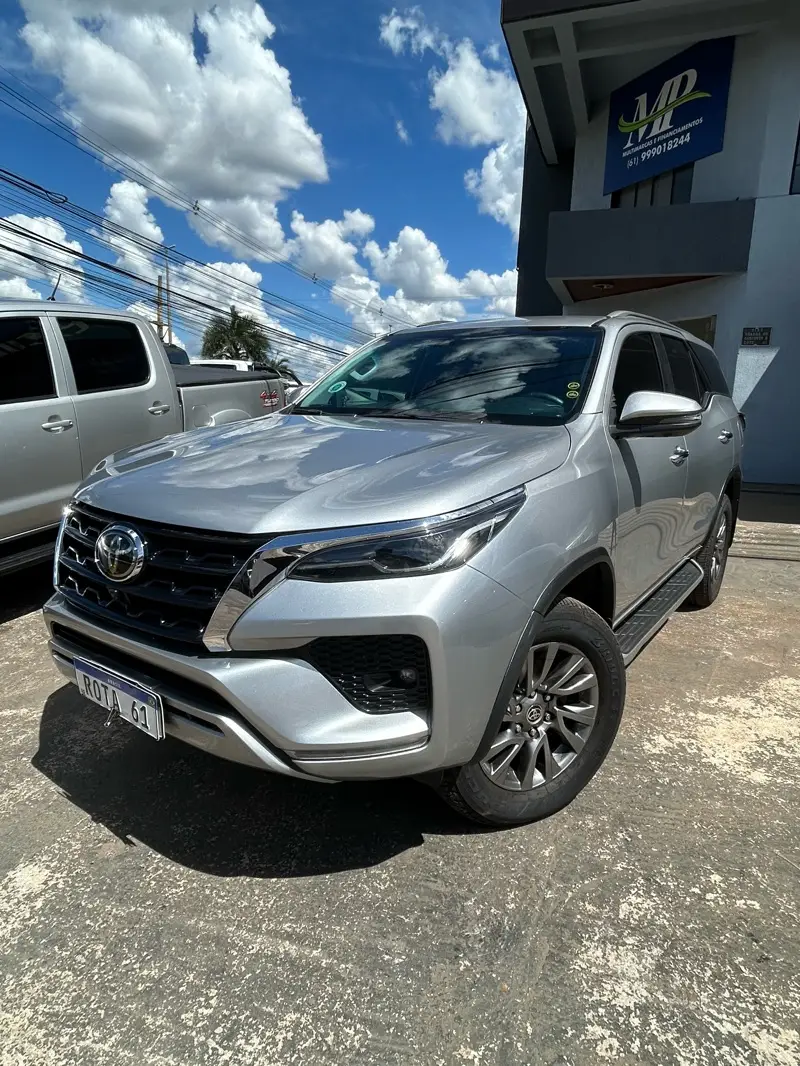 Toyota SW4 SRX 2.8 turbodiesel 5L 4x4 (Aut)