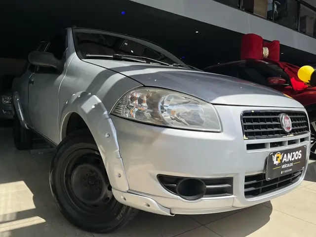 Carro Fiat Strada 2011 Working 1.4 (Flex) (Cabine Dupla)
