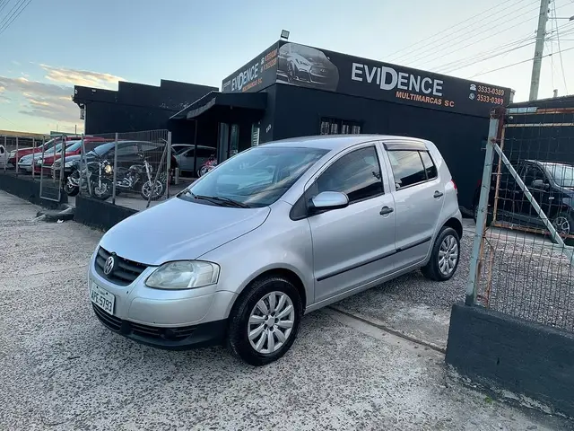 Carro Volkswagen Fox 2008 1.0 8V (Flex)