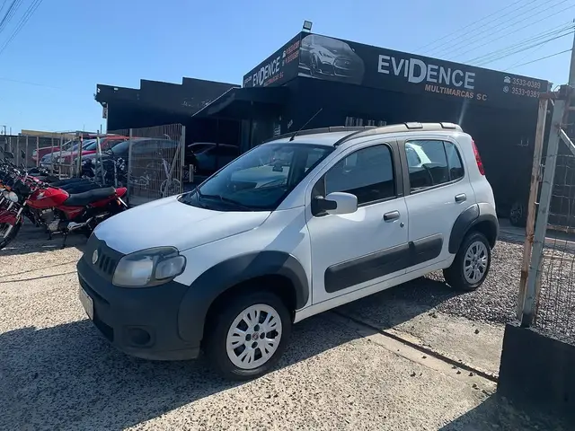 Carro Fiat Uno 2012 Vivace Celeb. 1.0 8V (Flex) 2p