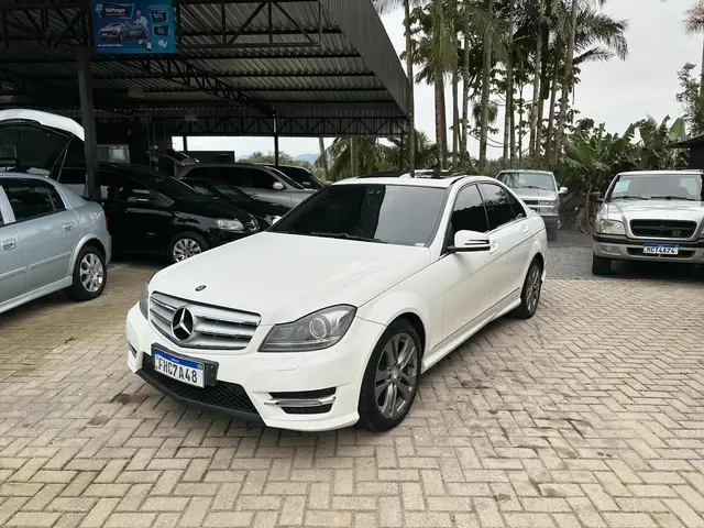 Carro Mercedes-Benz C 200  2013 Avantgarde 1.8 CGI Turbo