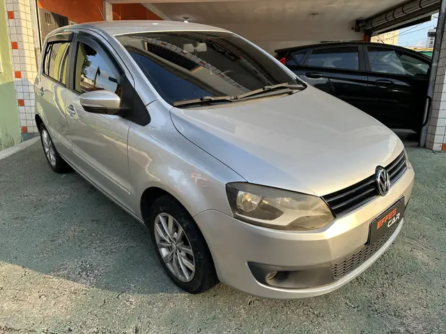 Carro Volkswagen Fox 2014 1.6 VHT (Flex)