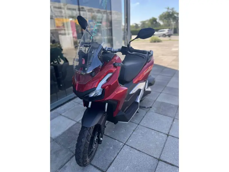 Honda ADV 160 (ABS)