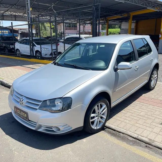 Carro Volkswagen Golf 2010 Sportline 1.6 (Flex)