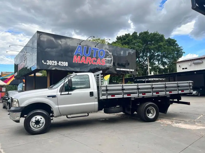 Ford F-4000 4x2