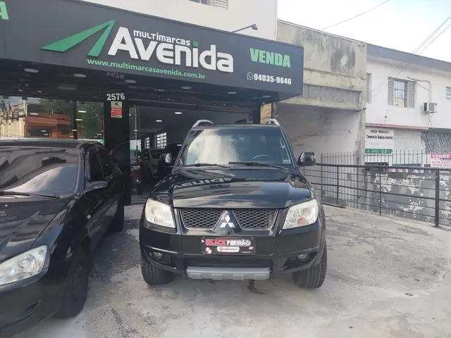 Carro Mitsubishi Pajero TR4 2014 2.0 16V 4x2 (Flex)