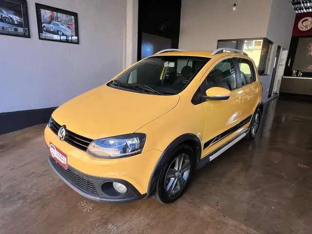 Carro Volkswagen CrossFox 2011 1.6 (Flex)