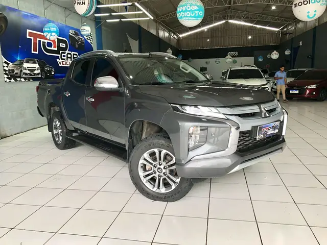 Carro Mitsubishi L200 Triton Sport 2022 HPE-S 2.4 DID-H 4x4 (Aut)