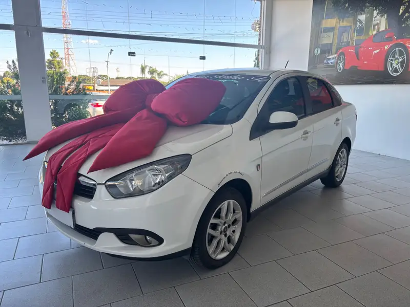 Fiat Grand Siena ESSEN.SUBLIME Dual. 1.6 Flex