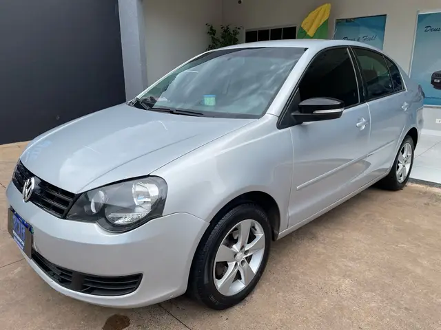 Carro Volkswagen Polo 2014 Hatch 1.6 VHT Total Flex