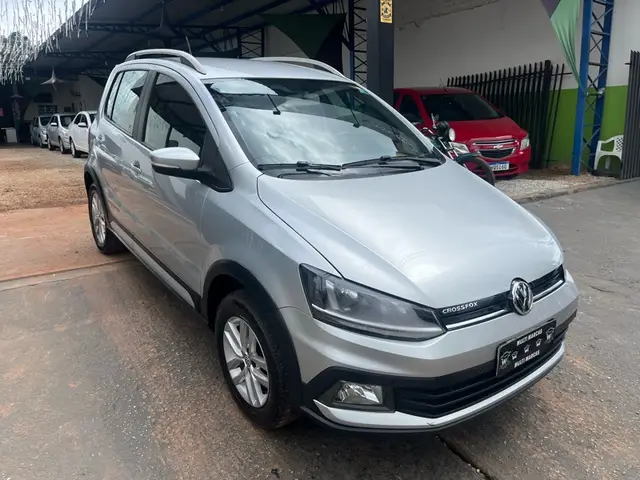 Carro Volkswagen CrossFox 2015 1.6 16v MSI (Flex)