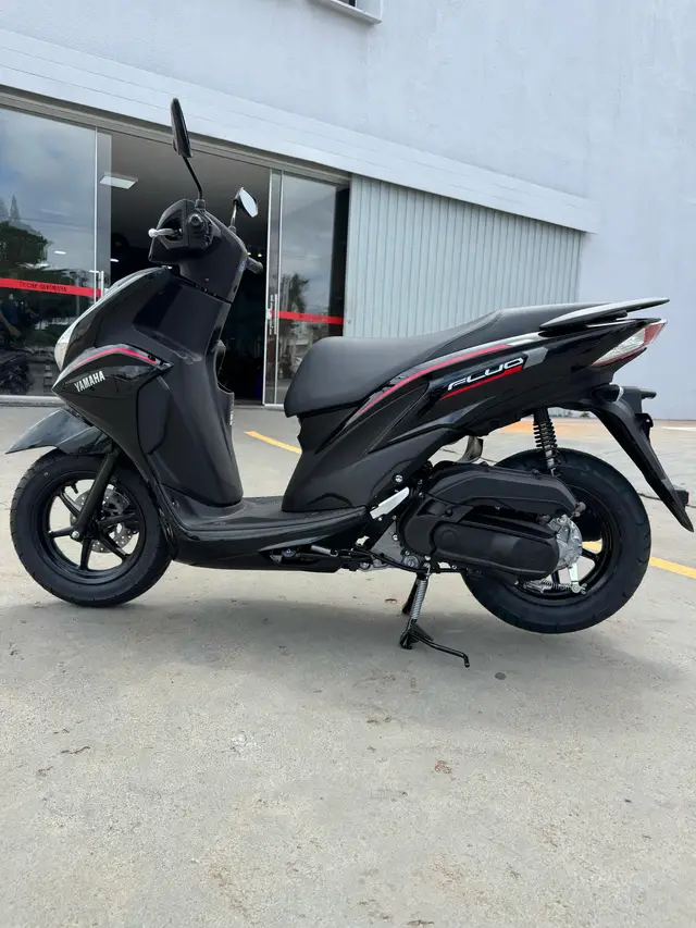 Moto Yamaha Fluo 2026 Hybrid Connected