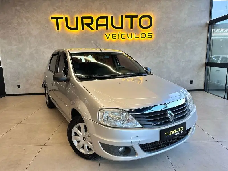 Renault Logan Expression 1.6 8V Hi-Torque (flex)