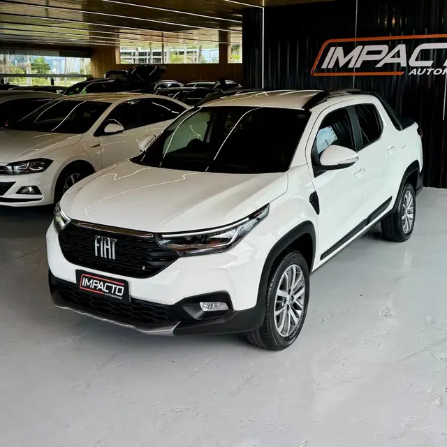Carro Fiat Strada 2023 Volcano 1.3 CD AT (Flex)