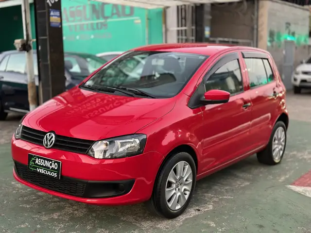 Carro Volkswagen Fox 2011 1.0 8V (Flex) 2p