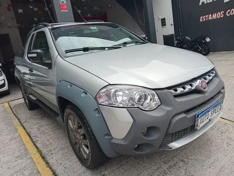 Fiat Strada Adventure 1.8 16V (Flex) (Cabine Estendida)