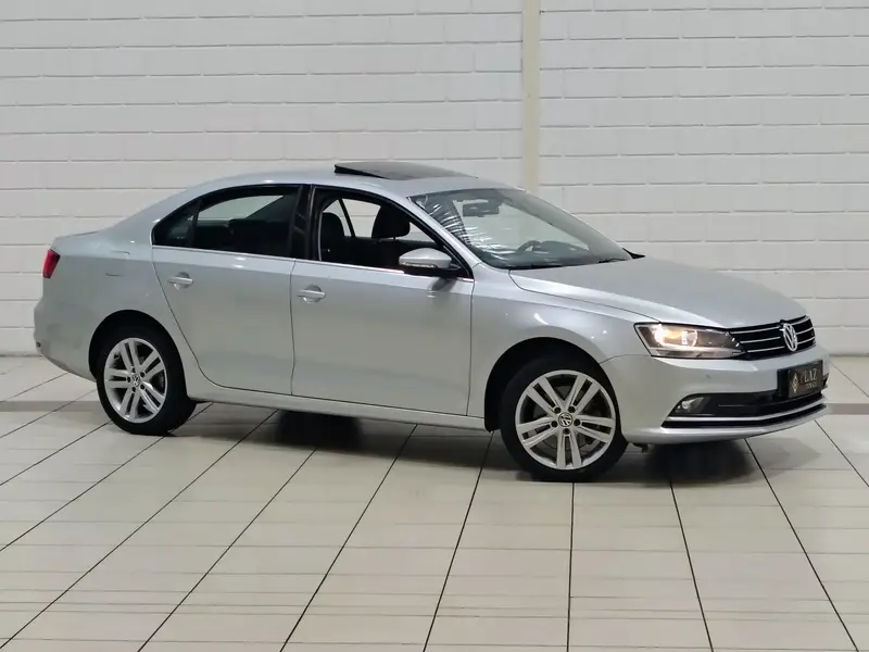 Volkswagen Jetta 2.0 TSI Highline DSG
