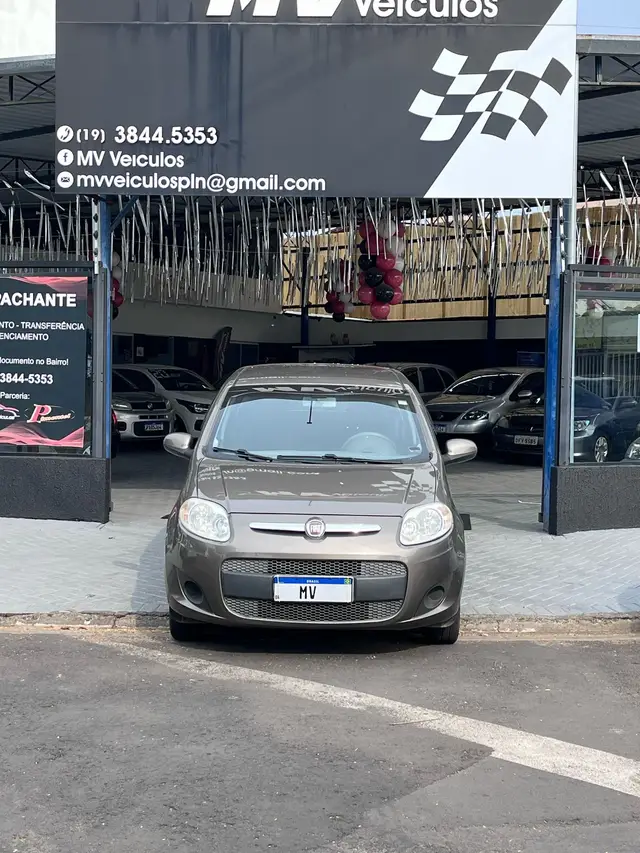 Carro Fiat Palio 2012 Attractive 1.0 8V (Flex)
