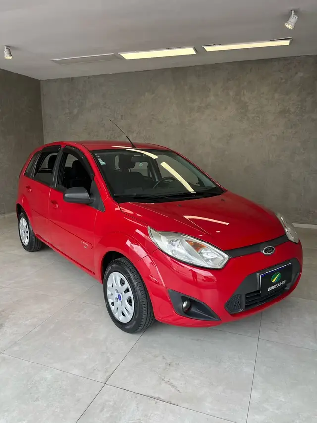 Carro Ford Fiesta Hatch 2014 SE Rocam 1.6 (Flex)