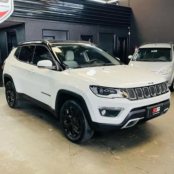 Carro Jeep Compass 2018 2.0 Limited (Aut) (Flex)