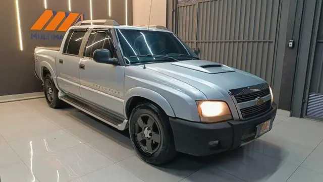 Carro Chevrolet S10 Cabine Dupla 2010 S10 Executive 4x2 2.4 (Flex) (Cab Dupla)