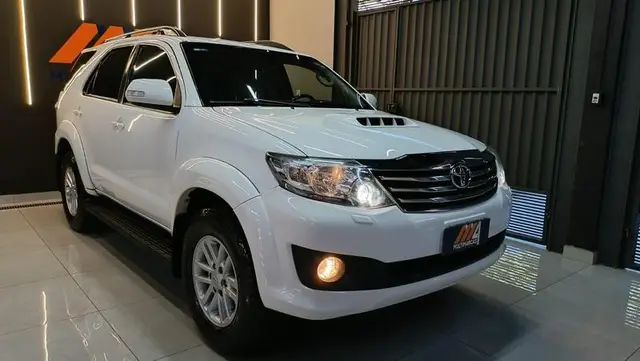 Carro Toyota Hilux SW4 2015 SRV 4x4 3.0 Turbo  (aut)