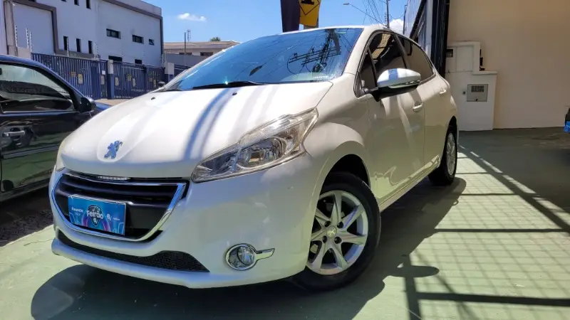 Peugeot 208 Active 1.5 8V (Flex)