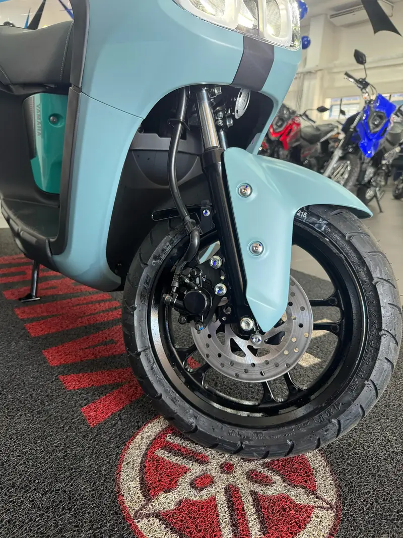 Yamaha Neo's Connected