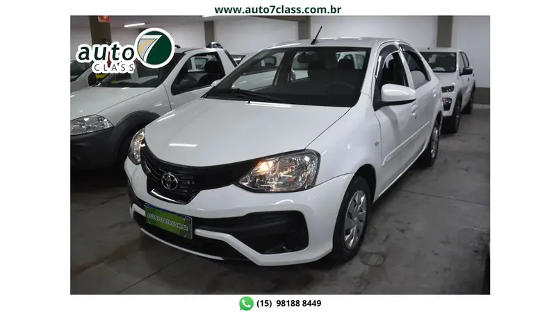 Toyota Etios Sedan X 1.5 (Flex)