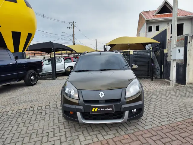 Carro Renault Sandero Stepway 2014 1.6 16V Hi-Flex (aut)