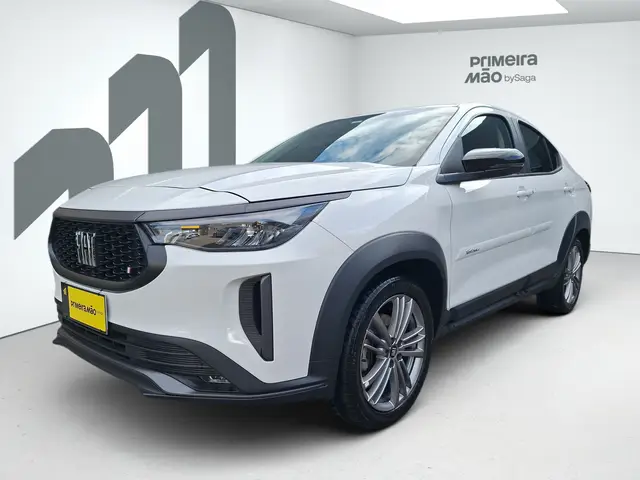 Carro Fiat Fastback 2025 Turbo 200
