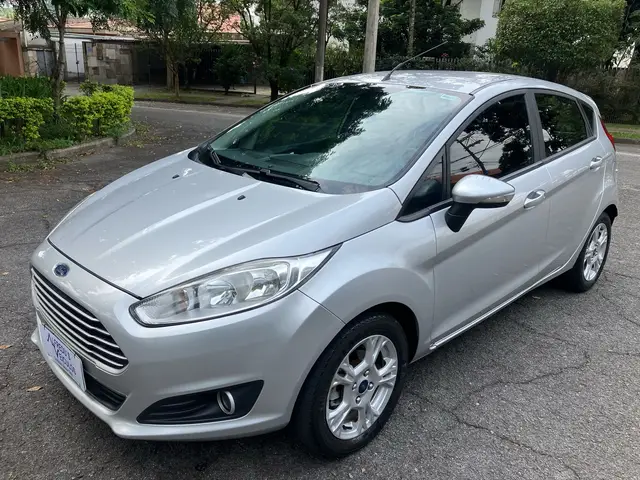 Carro Ford New Fiesta Hatch 2012 SE 1.6 16V (Flex)