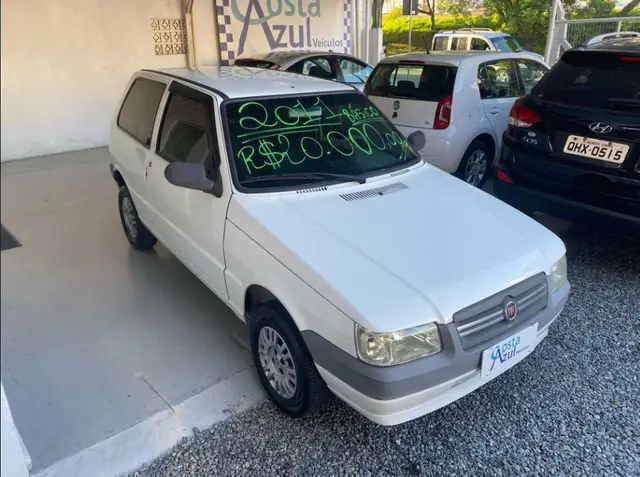 Carro Fiat Uno Mille 2011 Fire Economy 1.0 (Flex) 2p