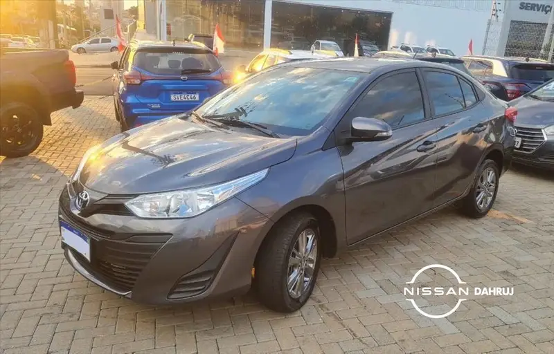 Toyota Yaris 1.5 S CVT (Flex)