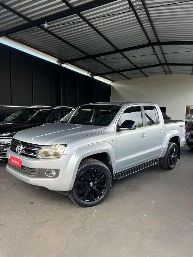 Carro Volkswagen Amarok 2016 2.0 CD 4x4 TDi Highline (Aut)