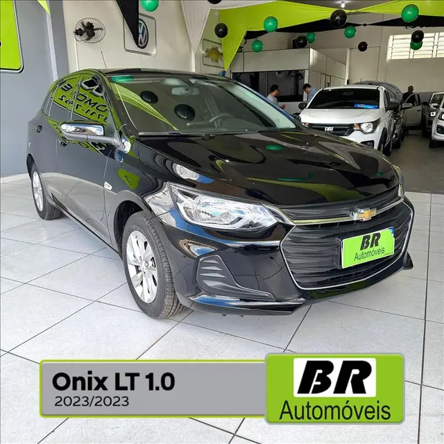 Carro Chevrolet Onix Plus 2023 LT 1.0