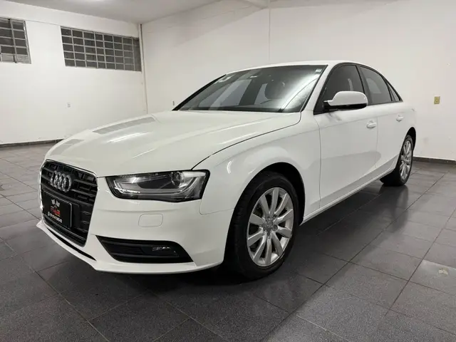 Carro Audi A4 2013 2.0 TFSI Attraction Multitronic