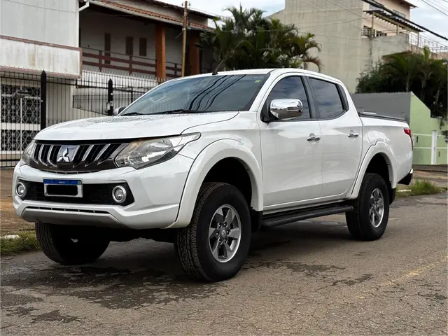 Carro Mitsubishi L200 Triton Sport 2019 Sport 2.4 DID-H HPE 4WD (Aut)