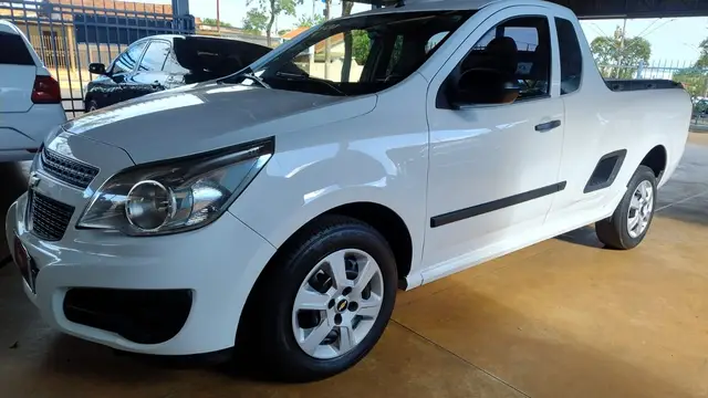 Carro Chevrolet Montana 2020 LS 1.4 (Flex)