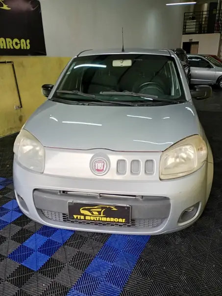Carro Fiat Uno 2013 Vivace Italia 1.0 8V (Flex) 4p