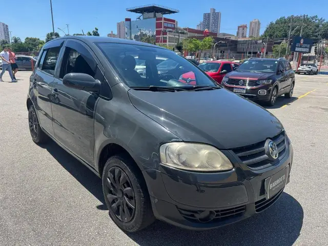 Carro Volkswagen Fox 2010 1.0 8V (Flex) 4p